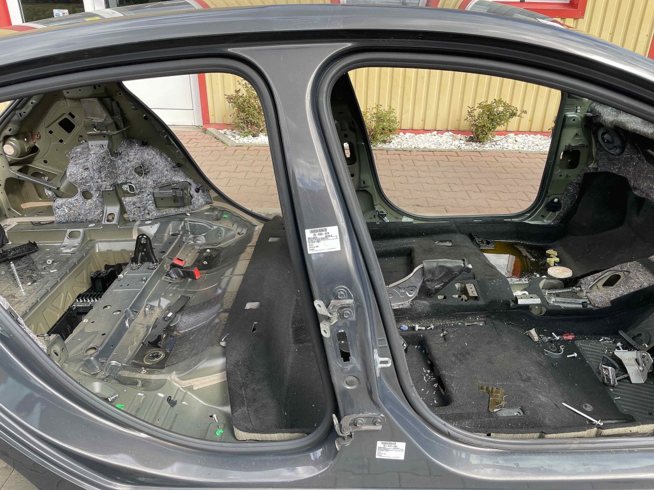 STALP MIJLOC DREAPTA OPEL ASTRA K - - (2015 2021)