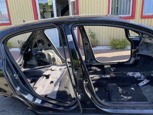 STALP MIJLOC DREAPTA OPEL CORSA D CORSA D - - (2011 2014)