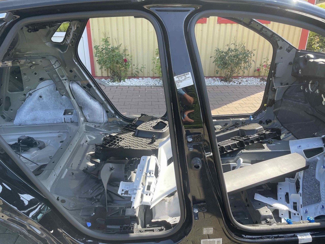STALP MIJLOC DREAPTA OPEL GRANDLAND X GRANDLAND X - - (2017 2021)