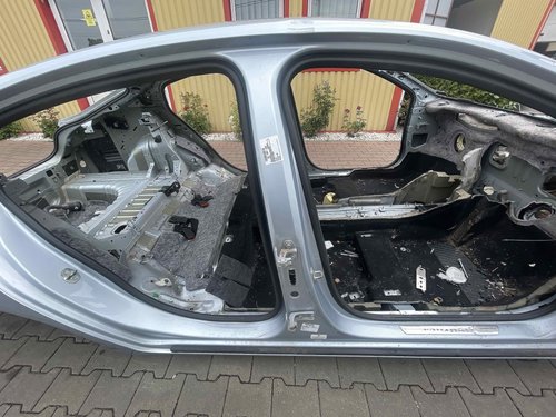 STALP MIJLOC DREAPTA OPEL INSIGNIA INSIGNIA - - (2017 2020)