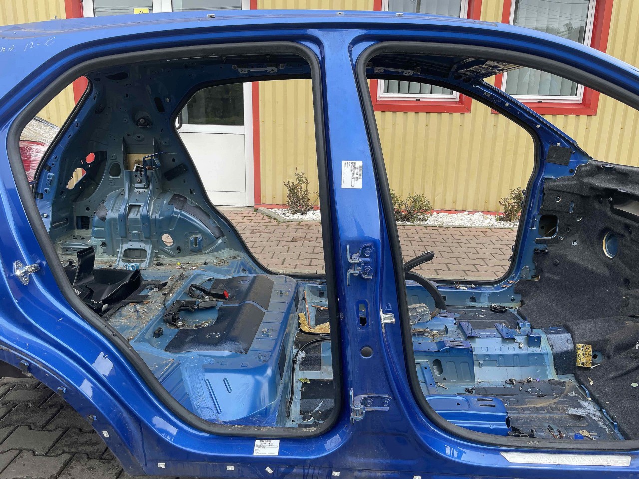 STALP MIJLOC DREAPTA OPEL MOKKA - - (2012 2016)