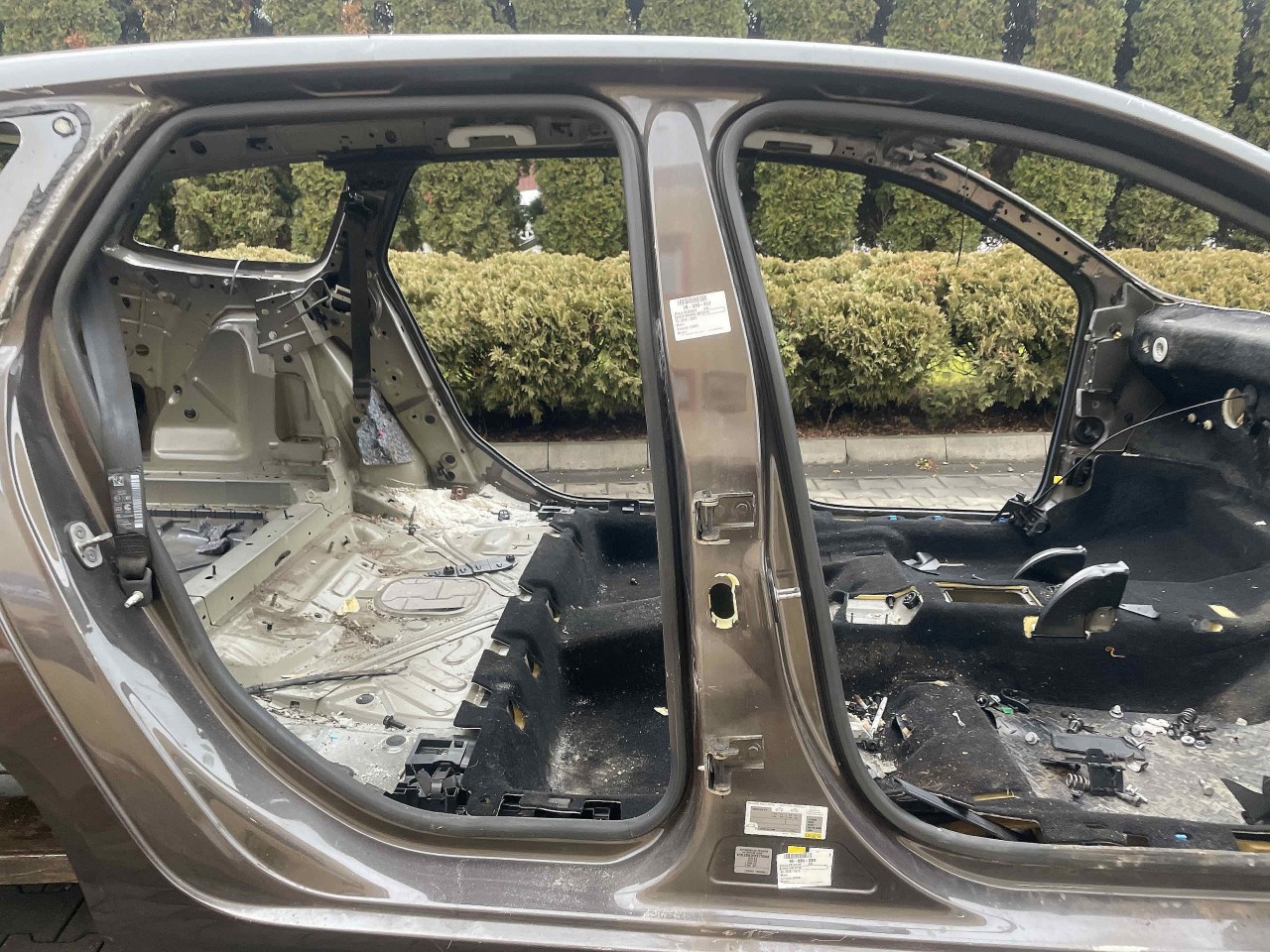 STALP MIJLOC DREAPTA PEUGEOT 308 - - (2013 2018)