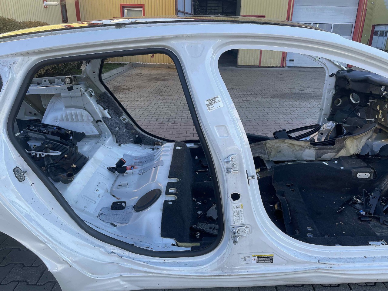 STALP MIJLOC DREAPTA PEUGEOT 508 508 - - (2014 2018)