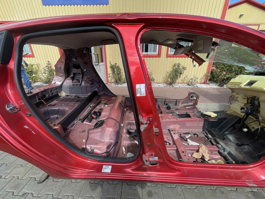 STALP MIJLOC DREAPTA RENAULT CLIO - - (2012 2016)