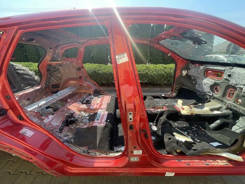 STALP MIJLOC DREAPTA RENAULT KADJAR - - (2015 2018)