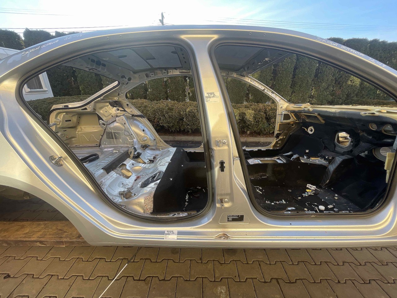 STALP MIJLOC DREAPTA SKODA OCTAVIA OCTAVIA - - (2012 2017)