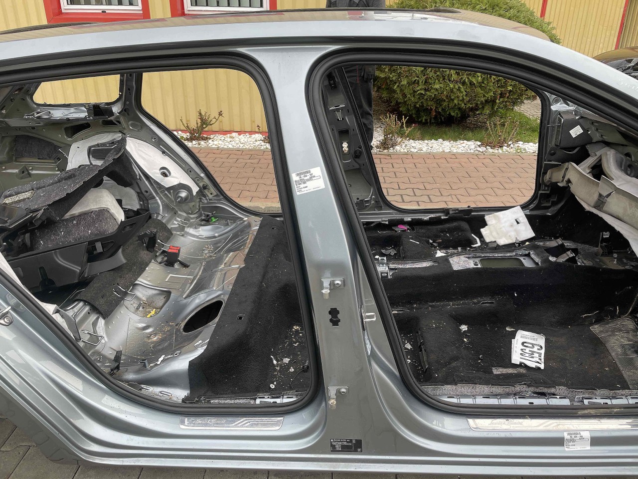 STALP MIJLOC DREAPTA SKODA SUPERB - - (2015 2020)