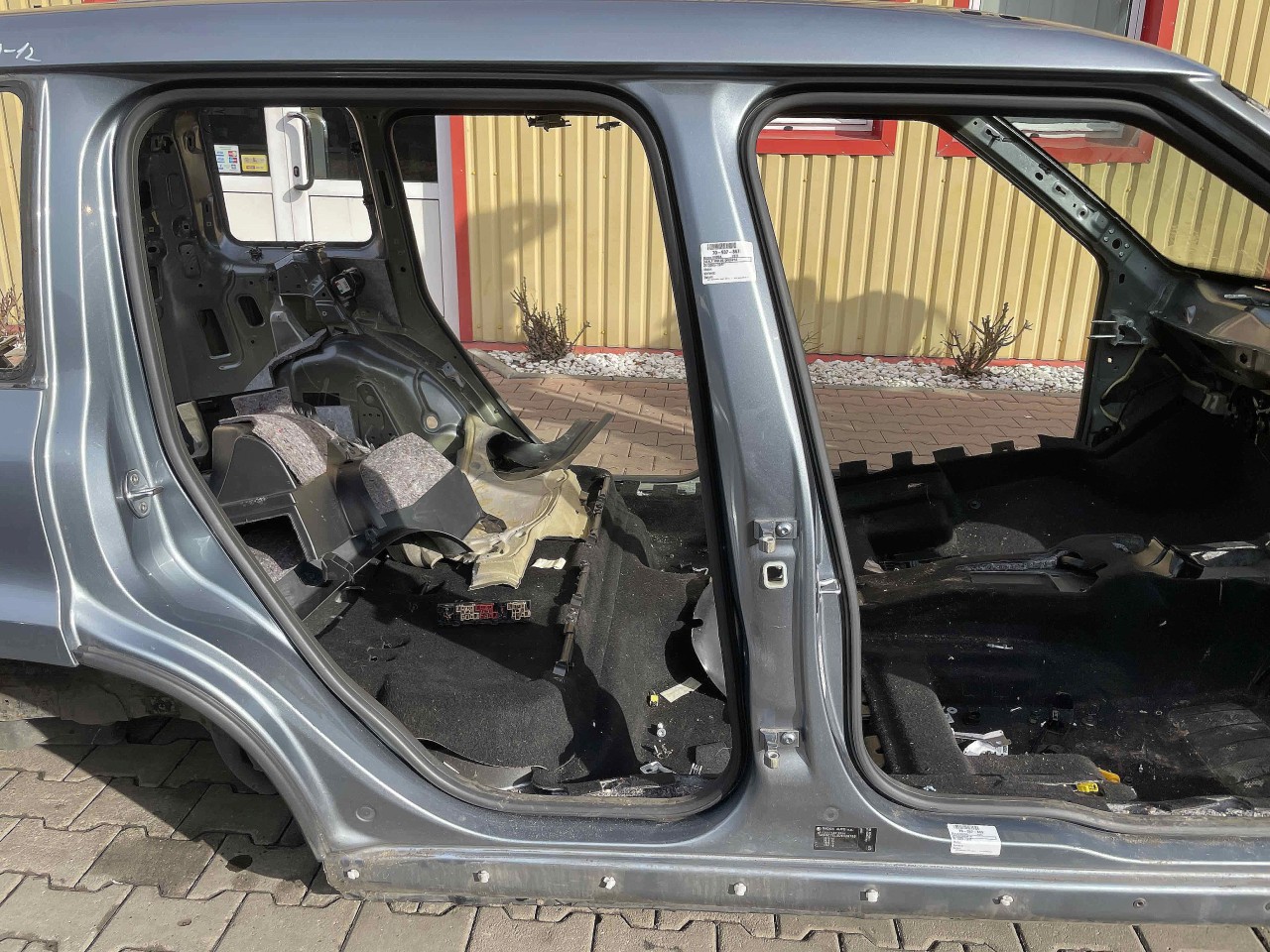 STALP MIJLOC DREAPTA SKODA YETI - - (2009 2017)