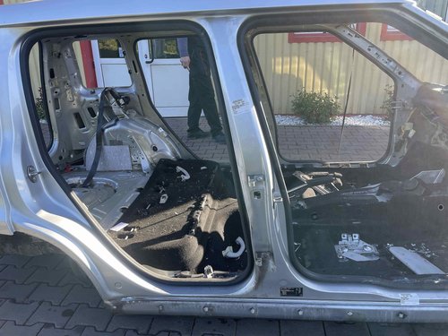 STALP MIJLOC DREAPTA SKODA YETI YETI - - (2009 2017)
