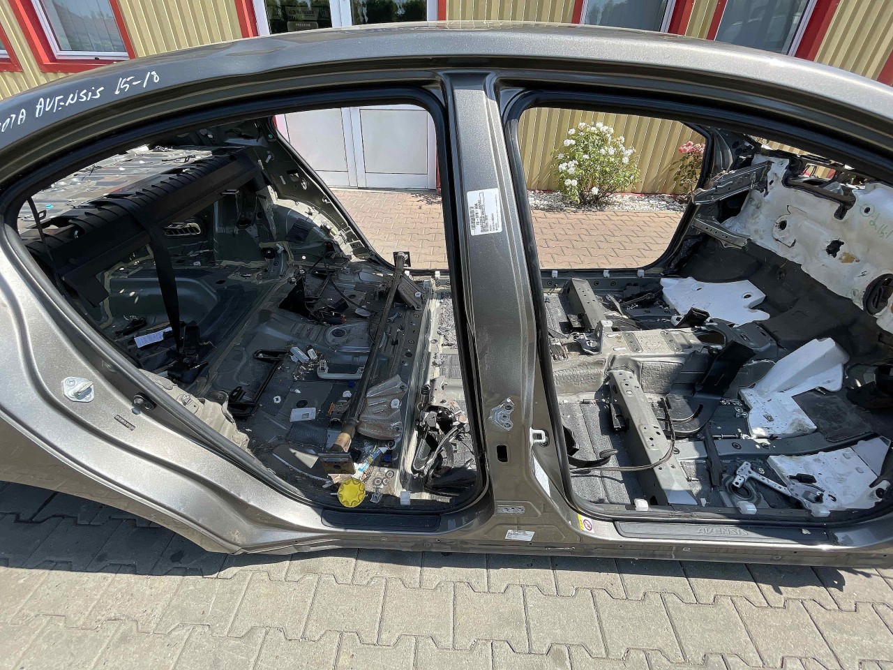 STALP MIJLOC DREAPTA TOYOTA AVENSIS - - (2015 2018)