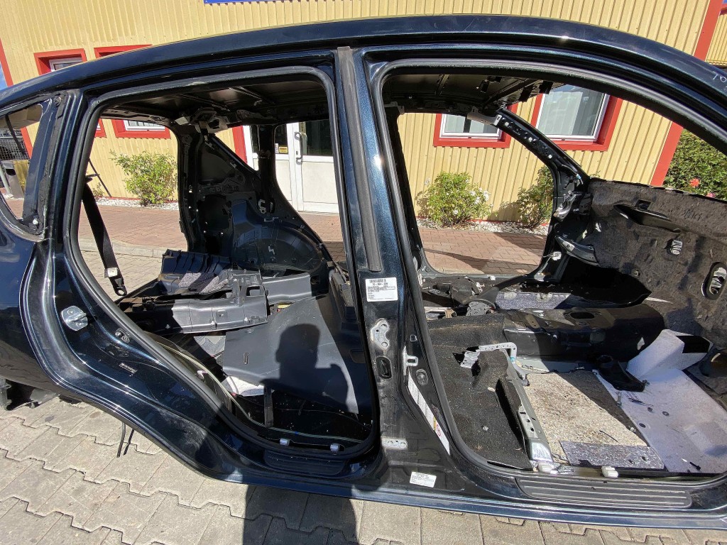 STALP MIJLOC DREAPTA TOYOTA RAV4 - - (2010 2012)