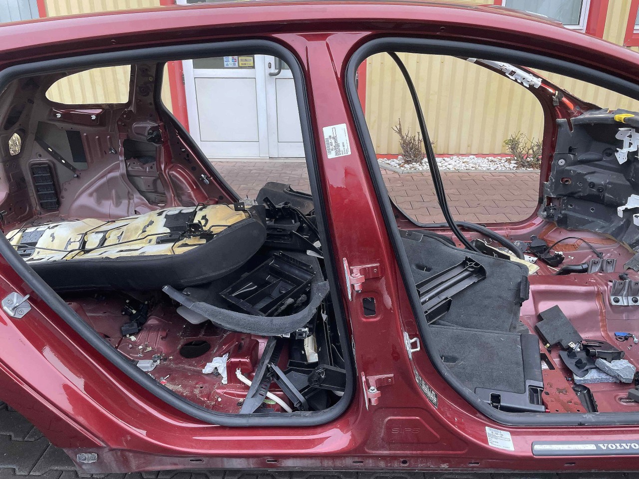 STALP MIJLOC DREAPTA VOLVO V60 - - (2014 2018)