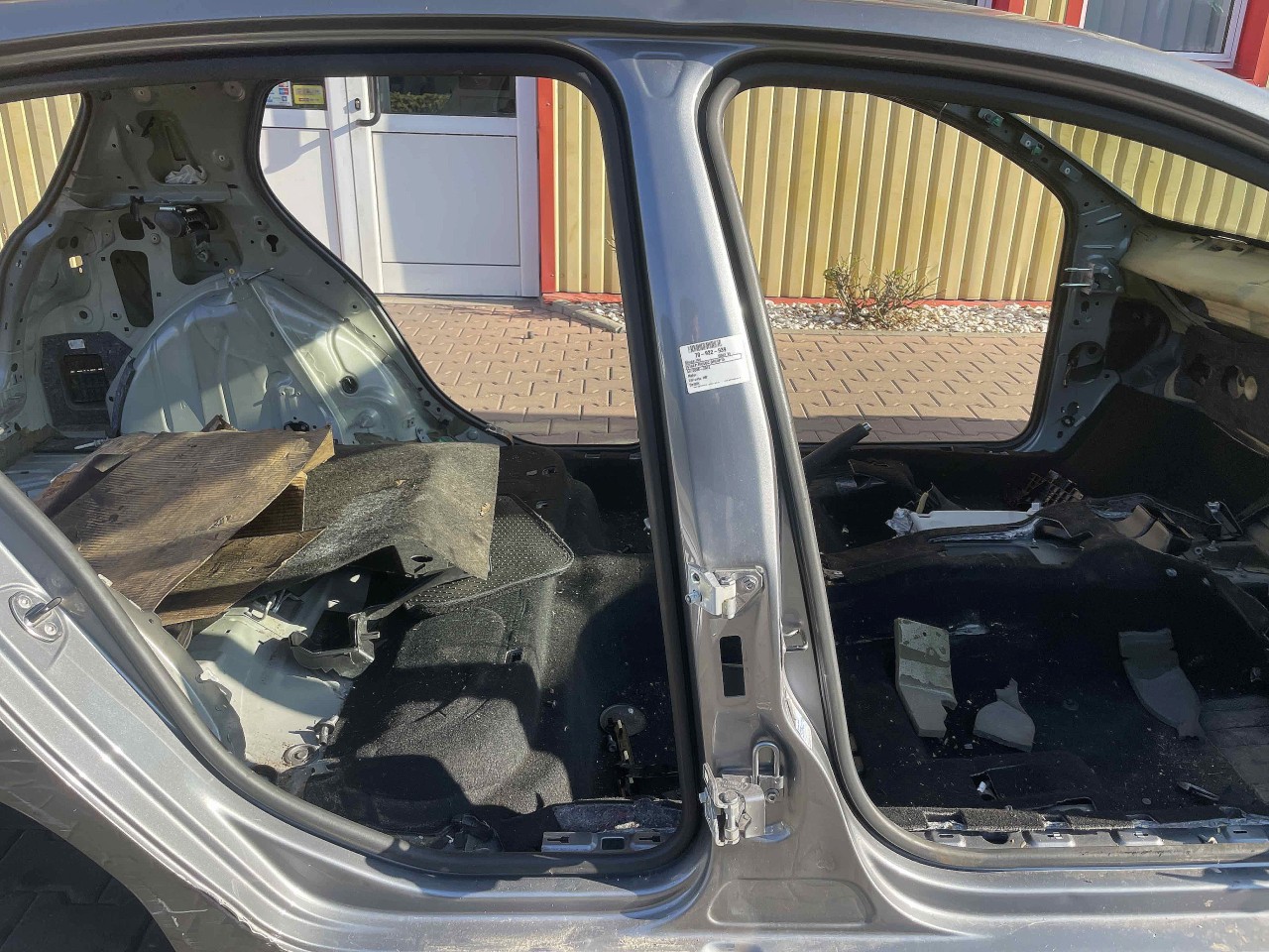 STALP MIJLOC DREAPTA VW GOLF VI GOLF VI - - (2008 2012)