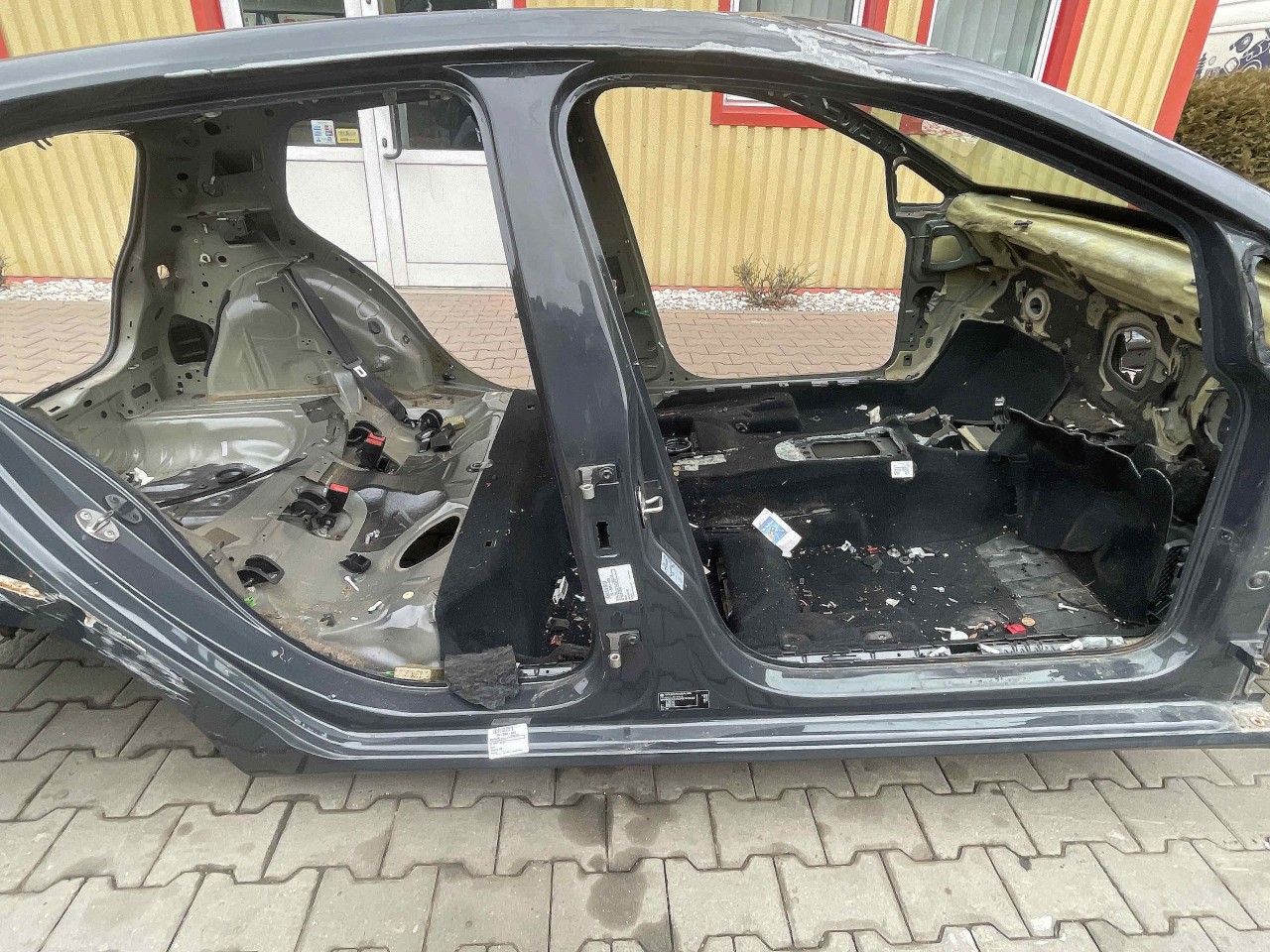 STALP MIJLOC DREAPTA VW GOLF VII - - (2012 2016)
