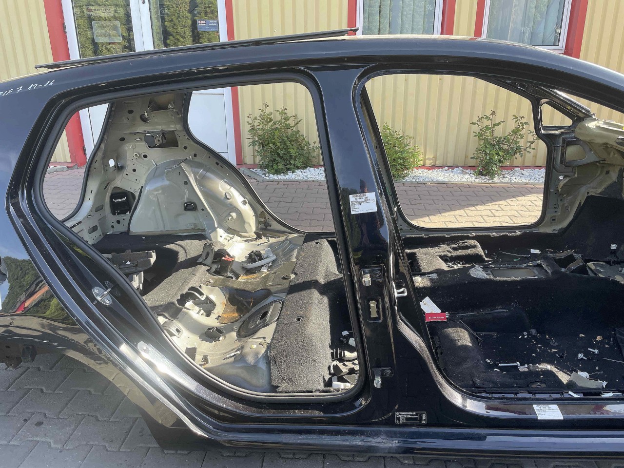 STALP MIJLOC DREAPTA VW GOLF VII - - (2012 2016)