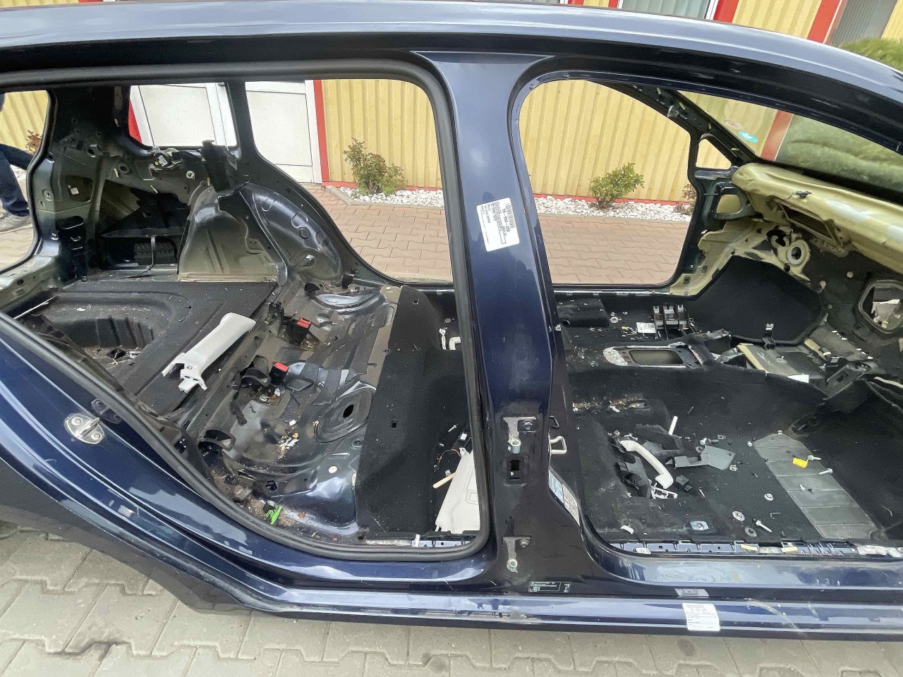 STALP MIJLOC DREAPTA VW GOLF VII - - (2012 2016)
