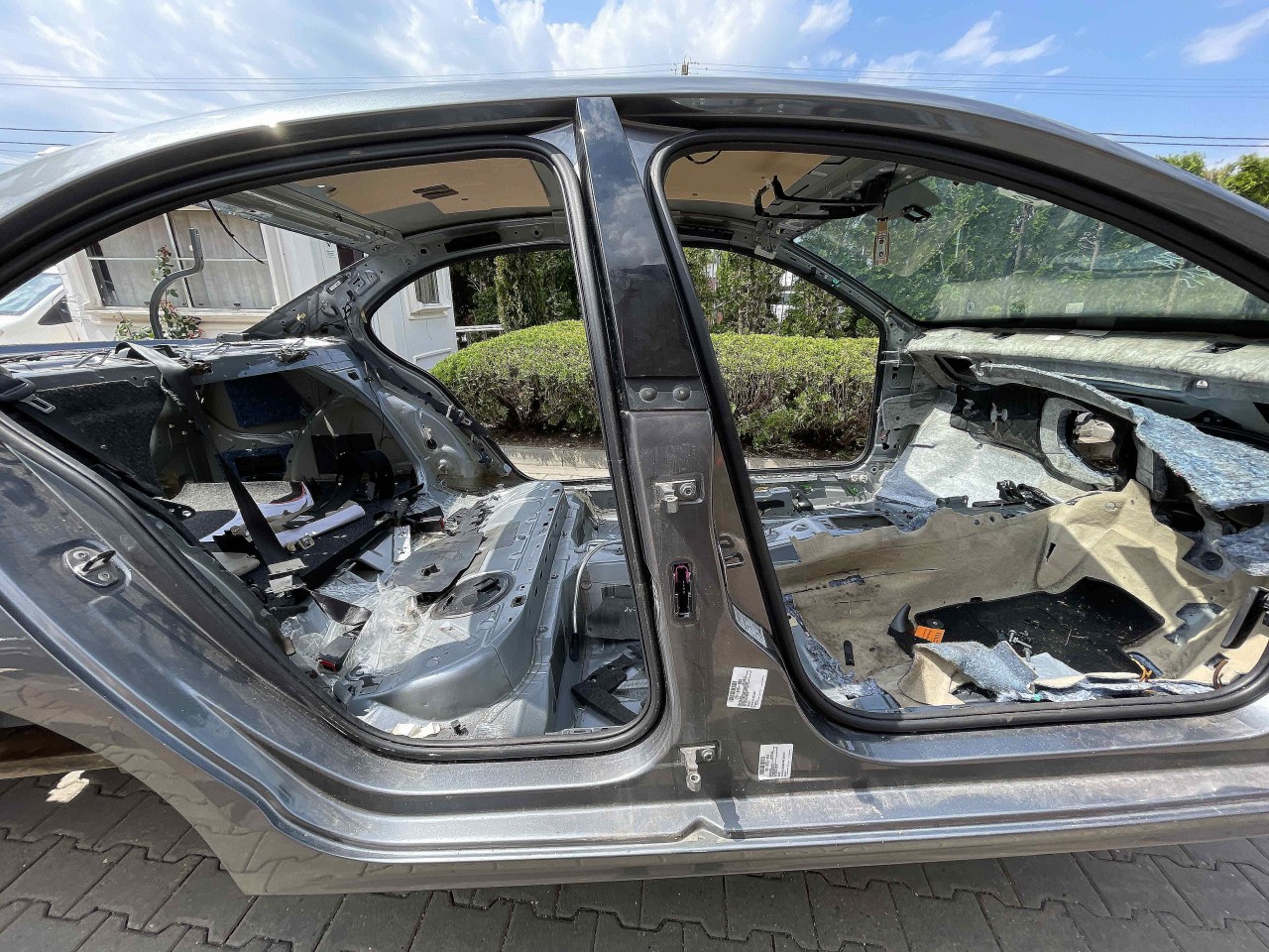 STALP MIJLOC DREAPTA VW JETTA IV - - (2010 2019)