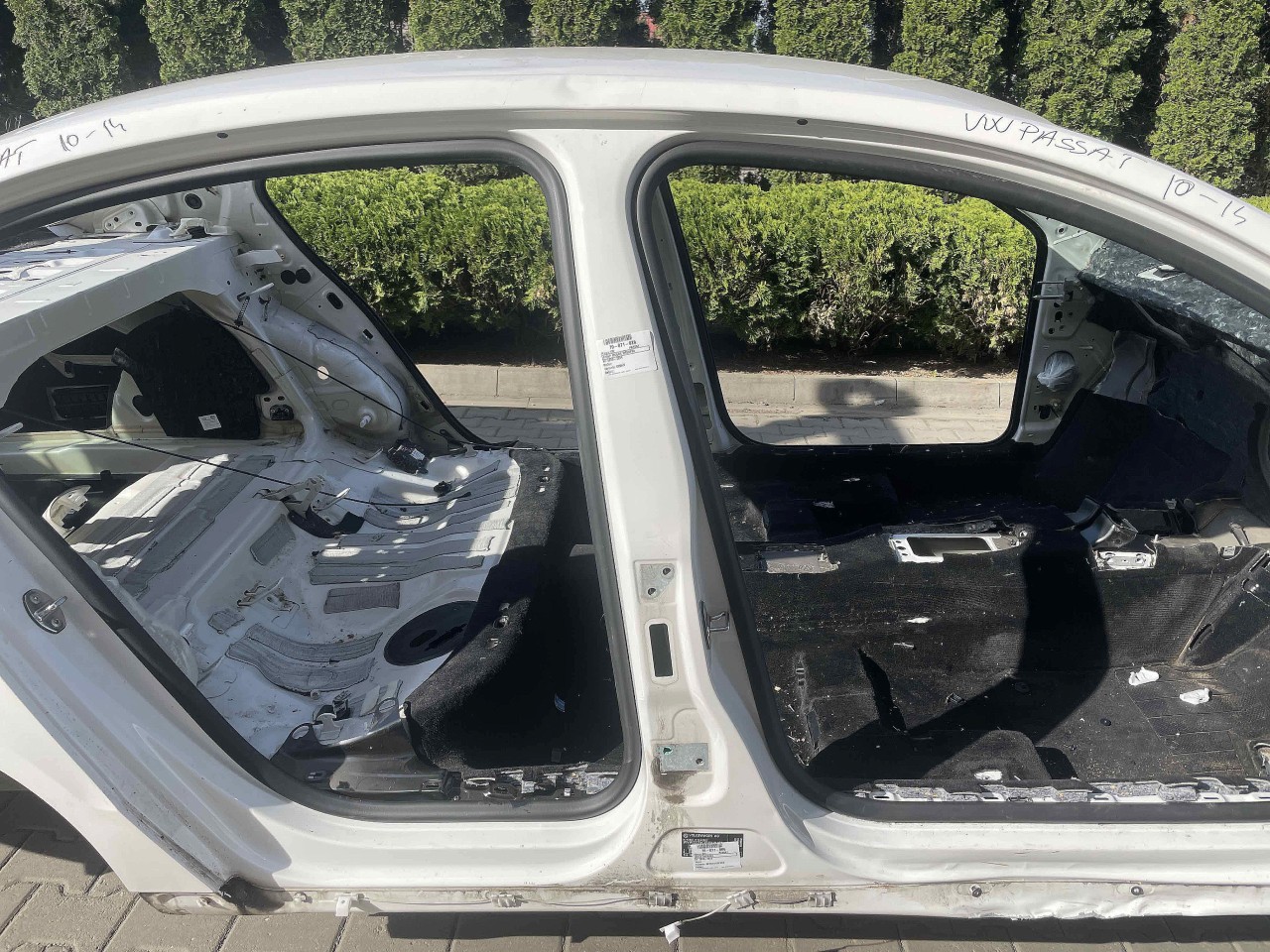 STALP MIJLOC DREAPTA VW PASSAT - - (2010 2014)