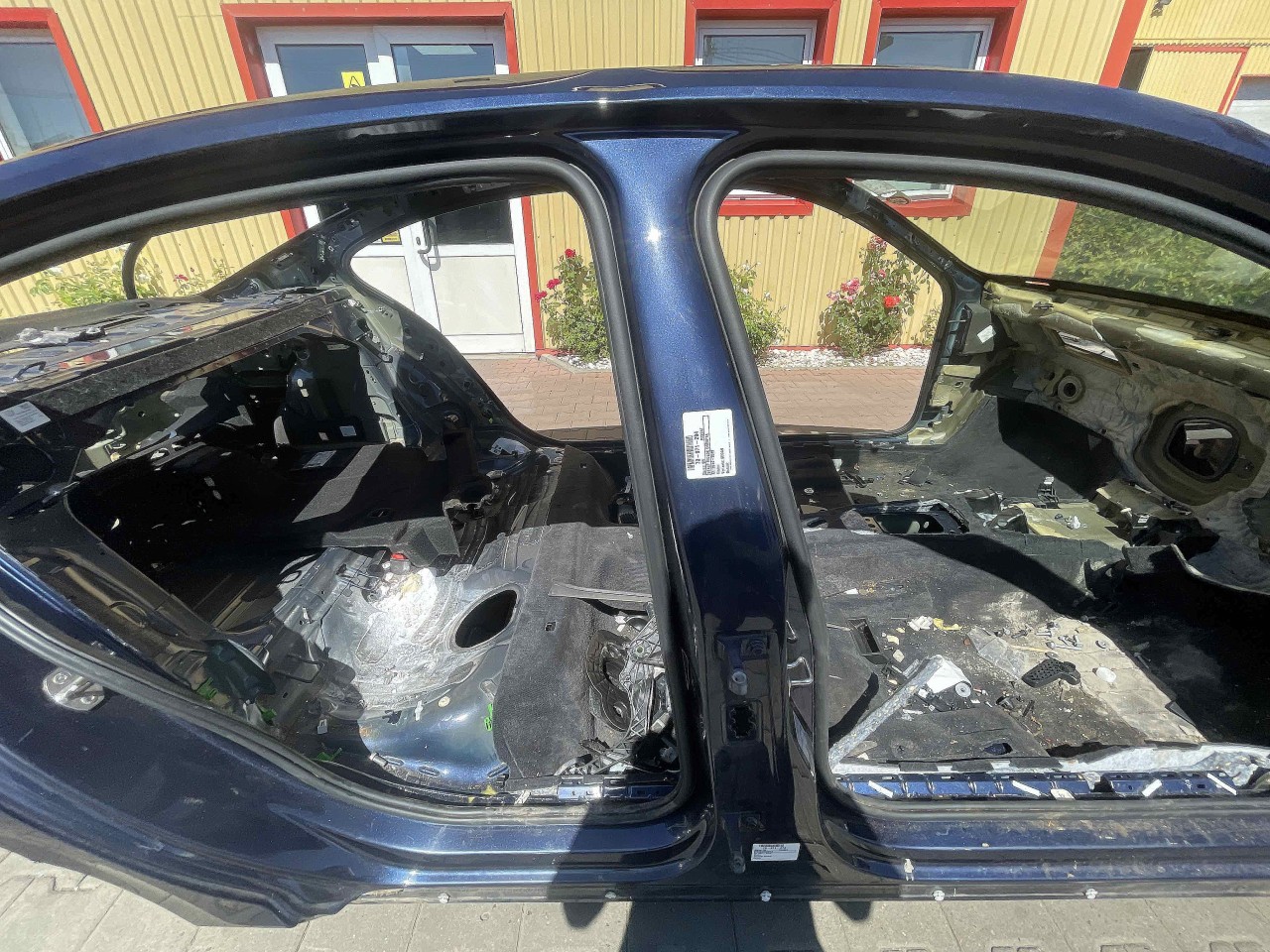 STALP MIJLOC DREAPTA VW PASSAT - - (2014