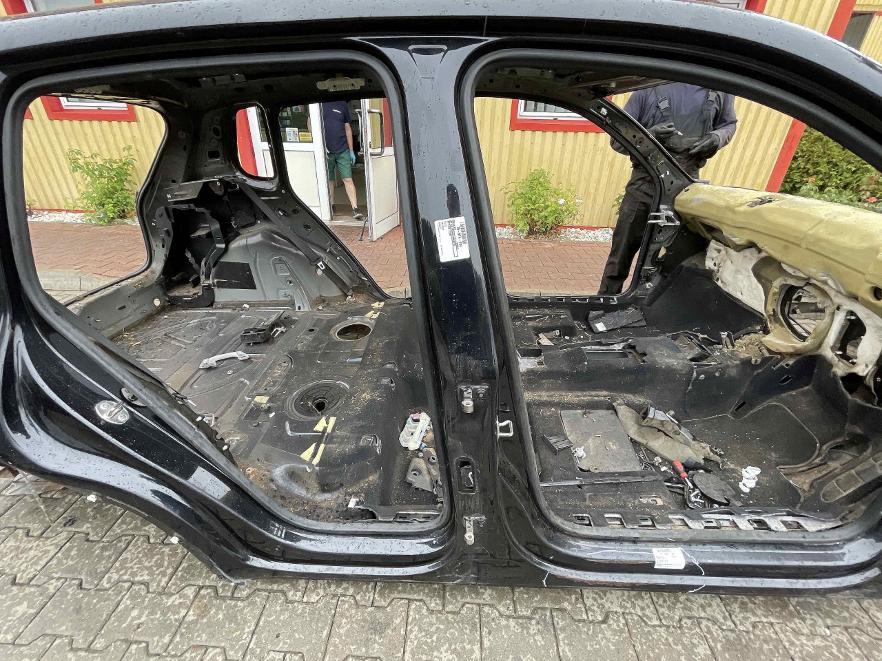 STALP MIJLOC DREAPTA VW TIGUAN - - (2010 2015)