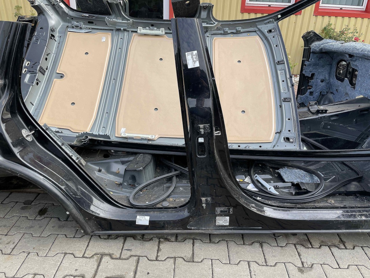 STALP MIJLOC DREAPTA VW TOUAREG TOUAREG - - (2010 2018)