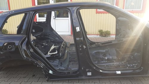 STALP MIJLOC DREAPTA VW TOUAREG TOUAREG - - (2010 2018)