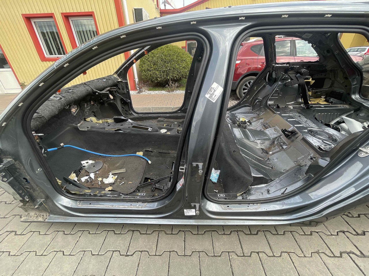 STALP MIJLOC STANGA AUDI A4 - - (2012 2015)
