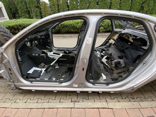 STALP MIJLOC STANGA AUDI A6 - - (2015 2018)