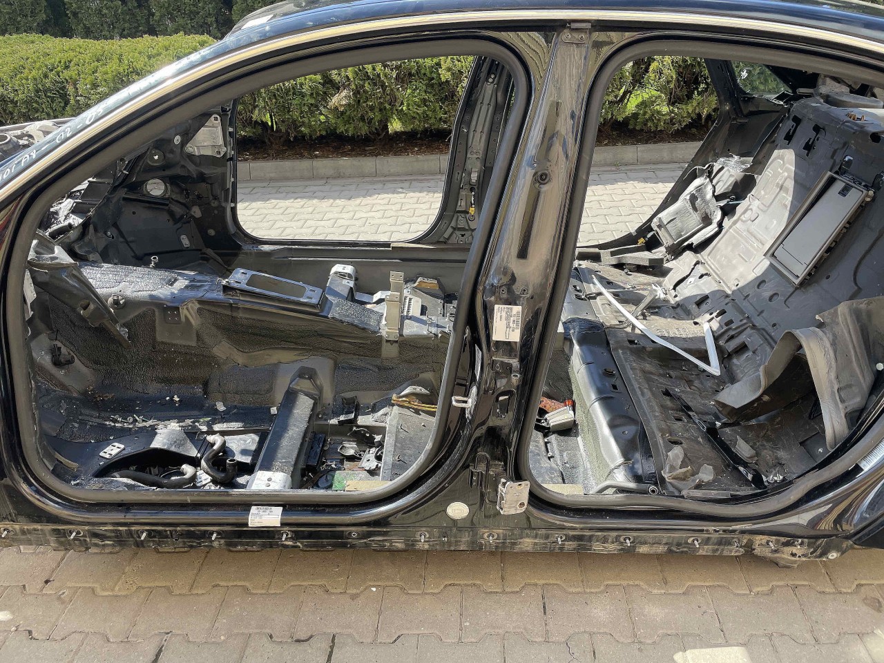 STALP MIJLOC STANGA AUDI A8 - - (2002 2005)
