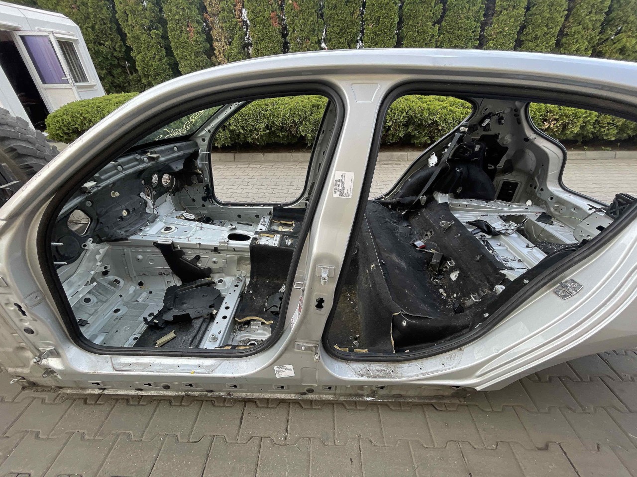 STALP MIJLOC STANGA BMW SERIA 1 F20 SERIA 1 F20 - - (2011 2015)
