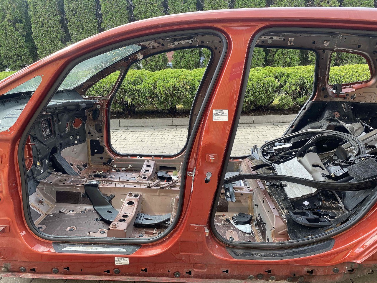 STALP MIJLOC STANGA BMW SERIA 2 F 45 SERIA 2 F 45 - - (2018 2021)