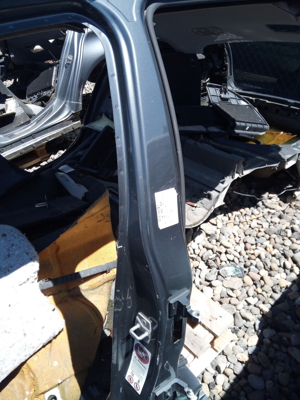 STALP MIJLOC STANGA BMW SERIA 5 E 61 - - (2007 2010)