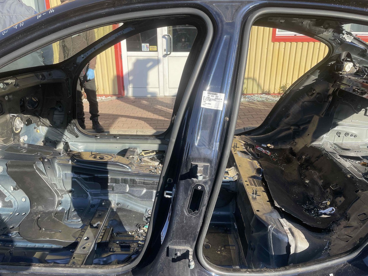 STALP MIJLOC STANGA BMW SERIA 5 F 10 - - (2010 2014)
