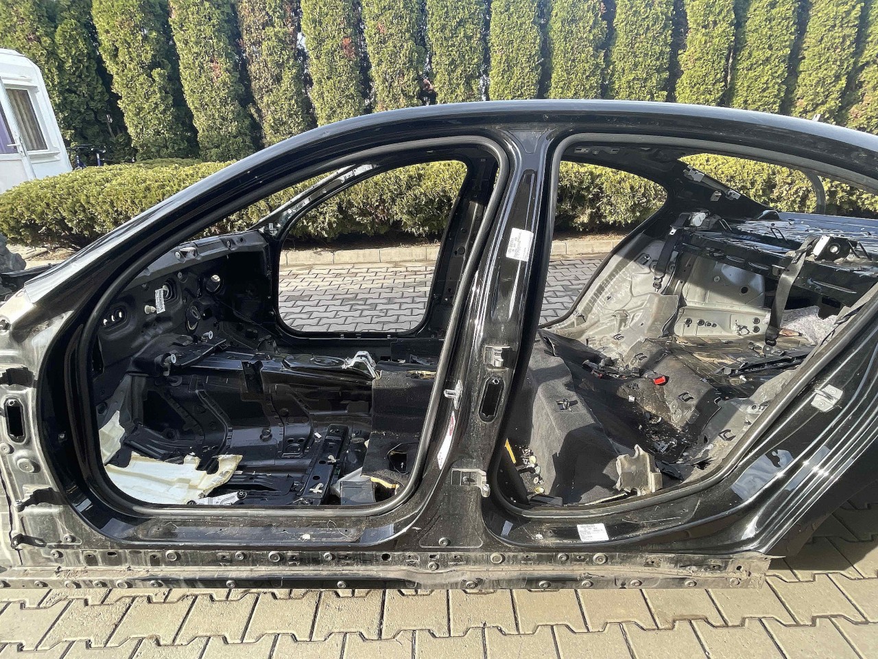 STALP MIJLOC STANGA BMW SERIA 5 F 10 SERIA 5 F 10 - - (2010 2014)