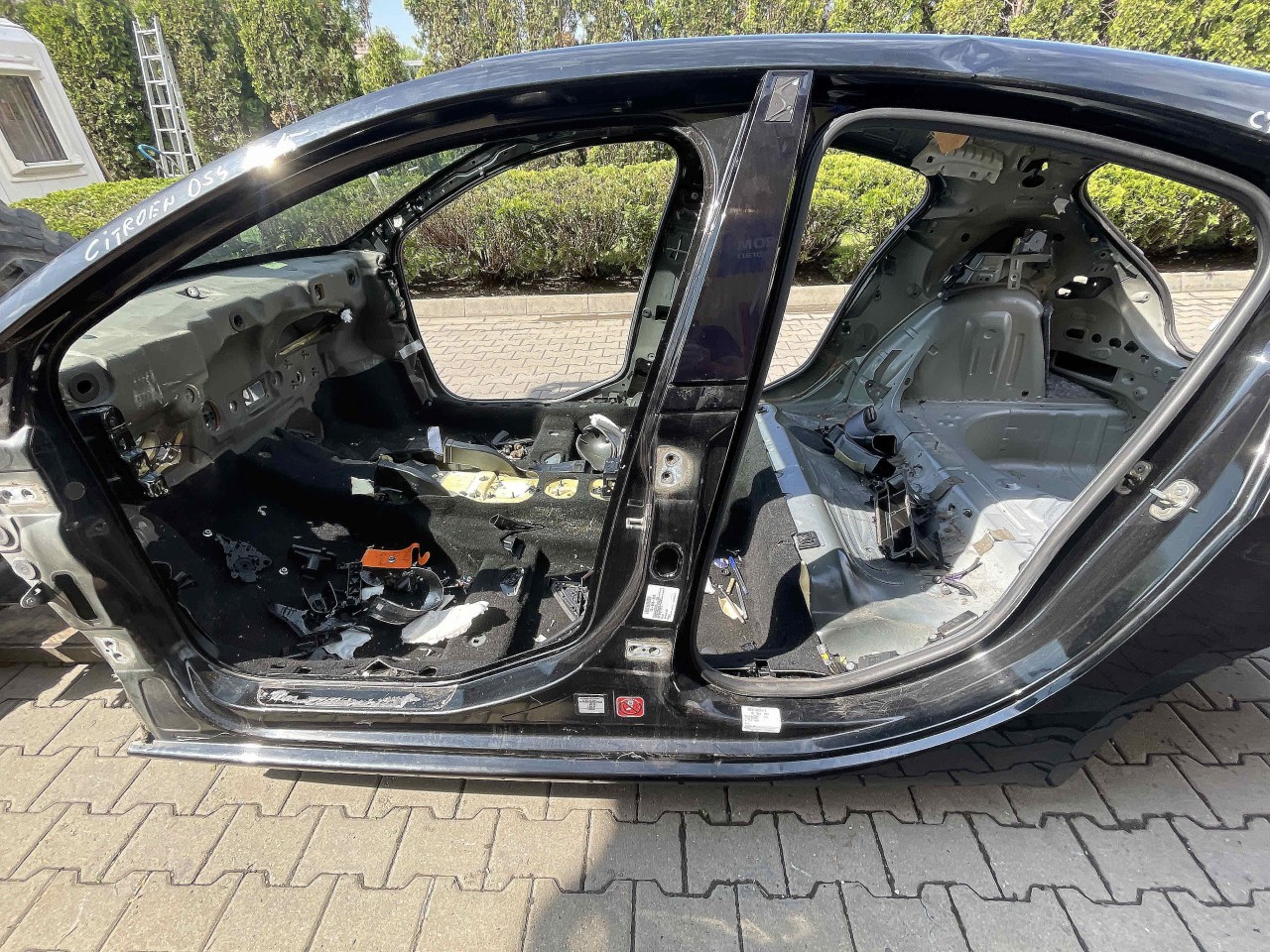 STALP MIJLOC STANGA CITROEN DS4 - - (2010 2015)