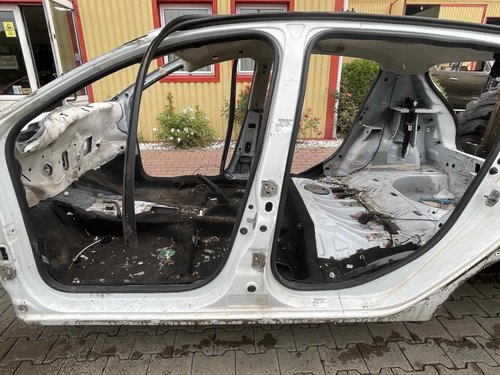 STALP MIJLOC STANGA DACIA SANDERO - - (2012 2019)