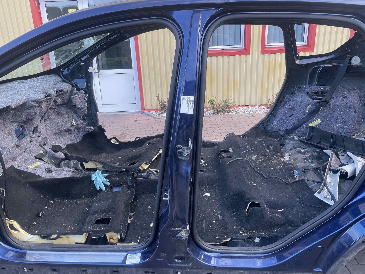 STALP MIJLOC STANGA FORD KUGA KUGA - - (2012 2019)