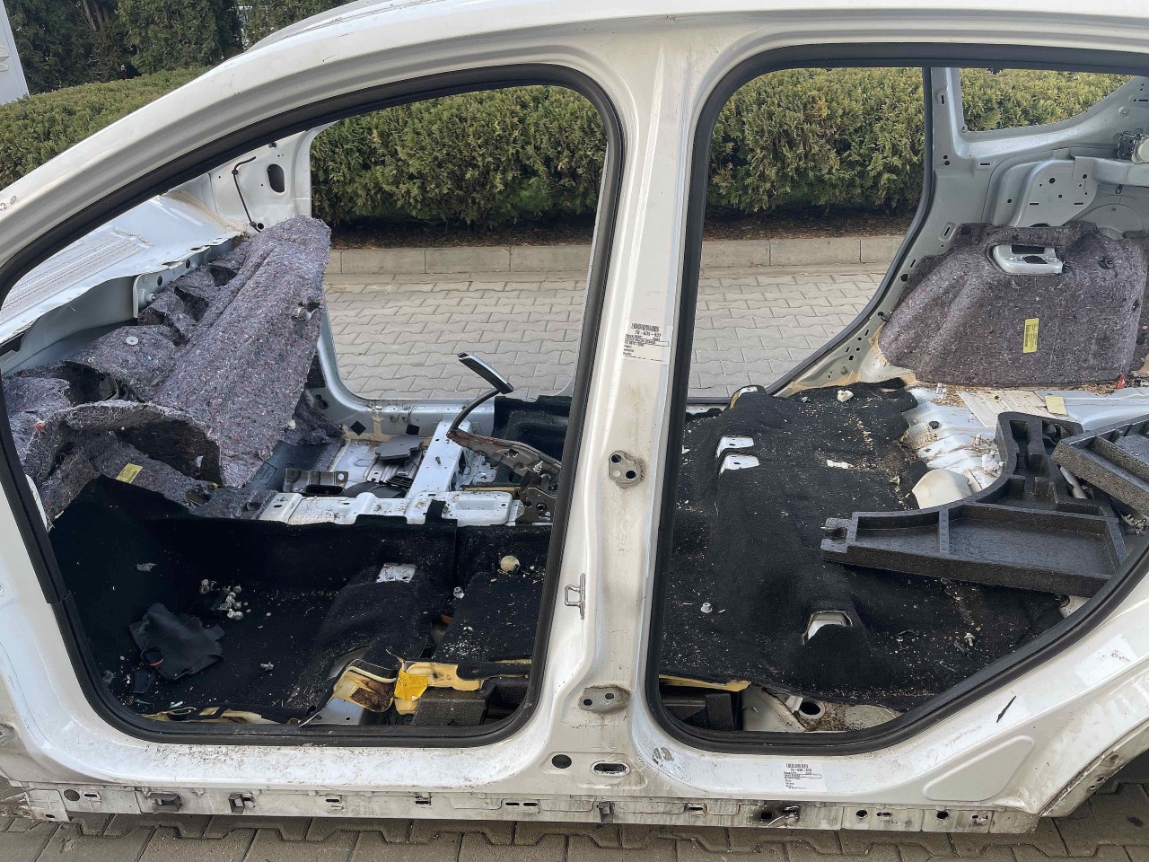 STALP MIJLOC STANGA FORD KUGA KUGA - - (2012 2020)