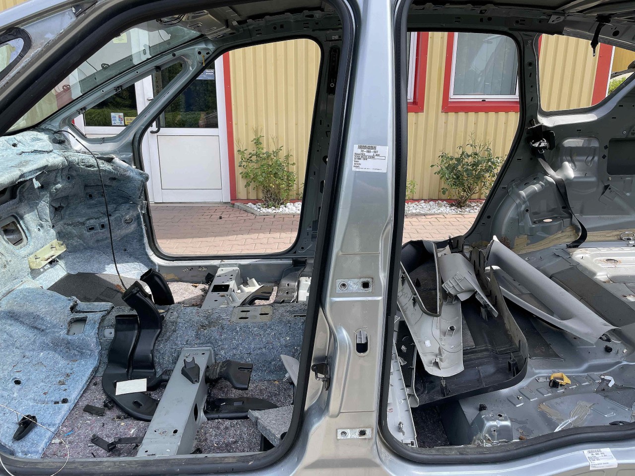 STALP MIJLOC STANGA FORD S-MAX - - (2006 2015)