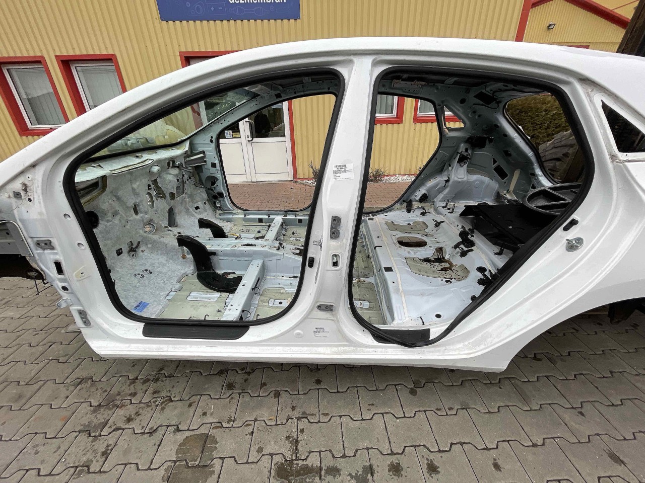STALP MIJLOC STANGA HYUNDAI I 30 I 30 - - (2012 2017)