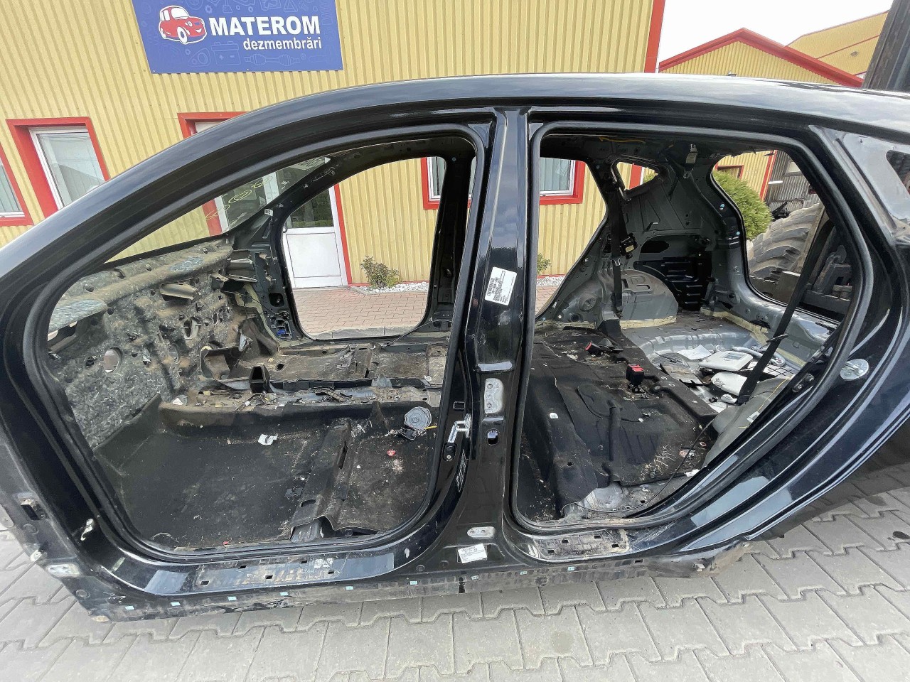 STALP MIJLOC STANGA HYUNDAI IX 35 - - (2009 2012)