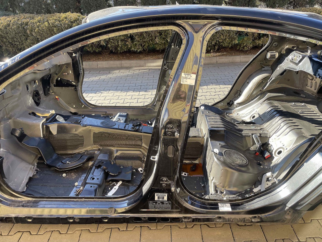 STALP MIJLOC STANGA JAGUAR XF - - (2011 2015)