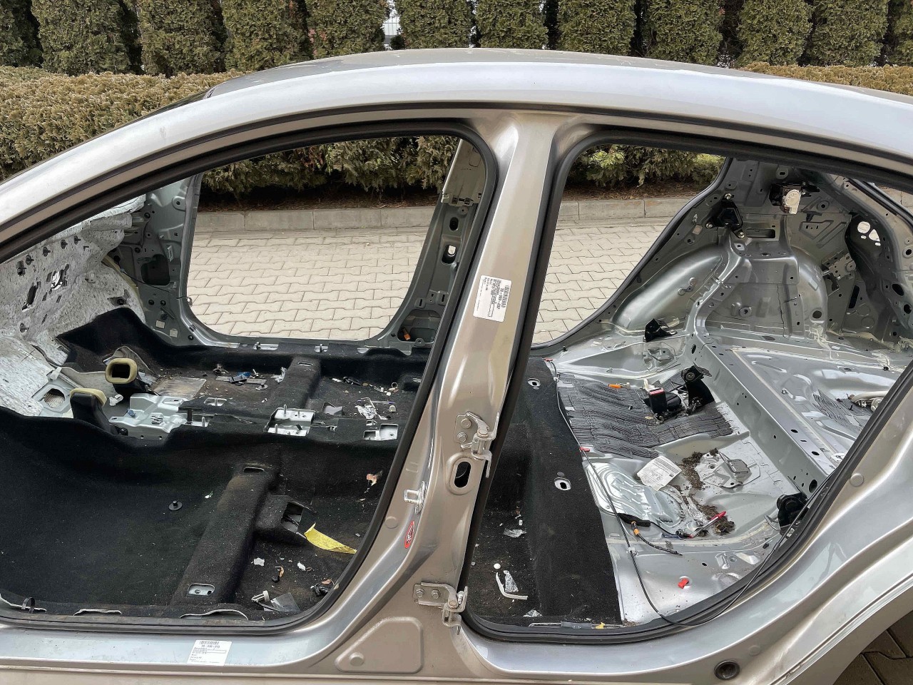STALP MIJLOC STANGA MAZDA 3 - - (2013 2018)