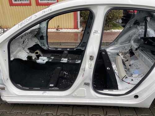 STALP MIJLOC STANGA MAZDA 3 3 - - (2013 2018)