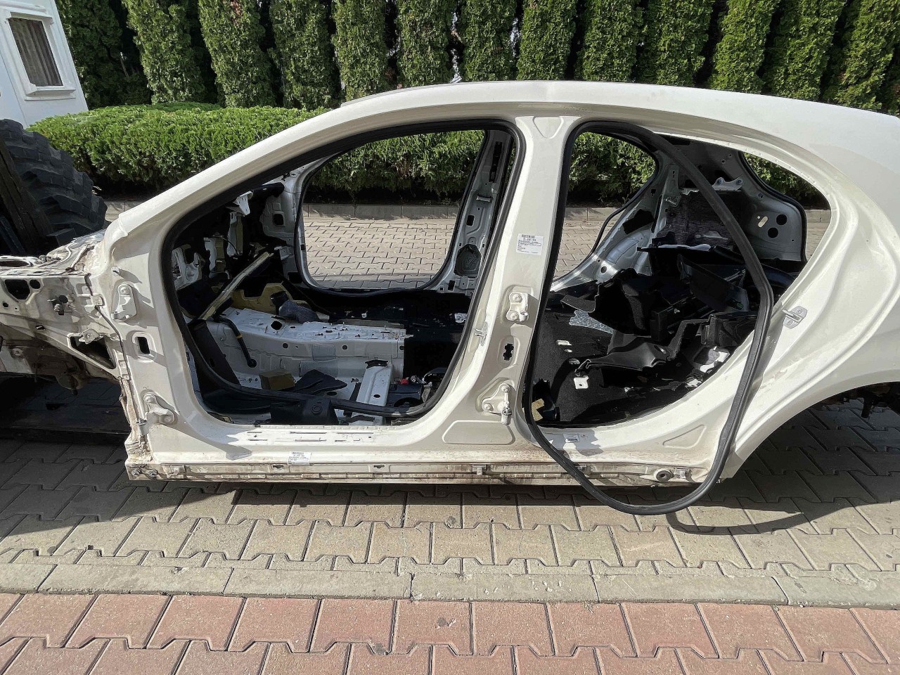 STALP MIJLOC STANGA MERCEDES A-CLASS - - (2012 2018)
