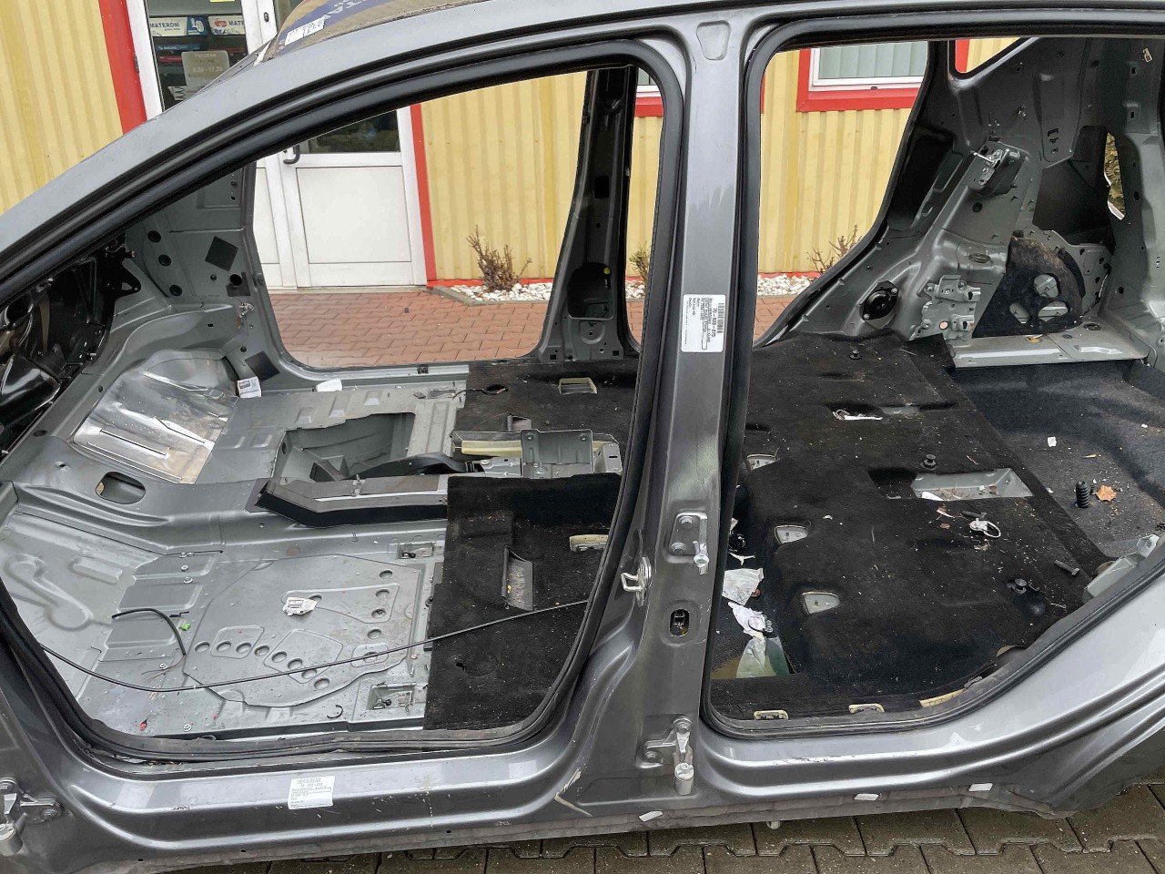 STALP MIJLOC STANGA MERCEDES A-CLASS A-CLASS - - (2008 2012)