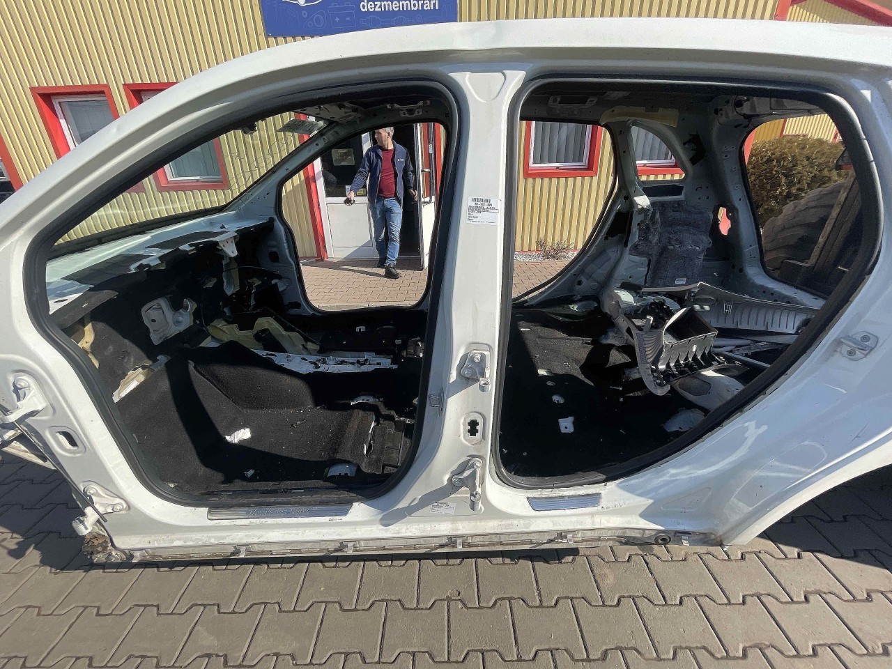 STALP MIJLOC STANGA MERCEDES B-CLASS - - (2011 2018)
