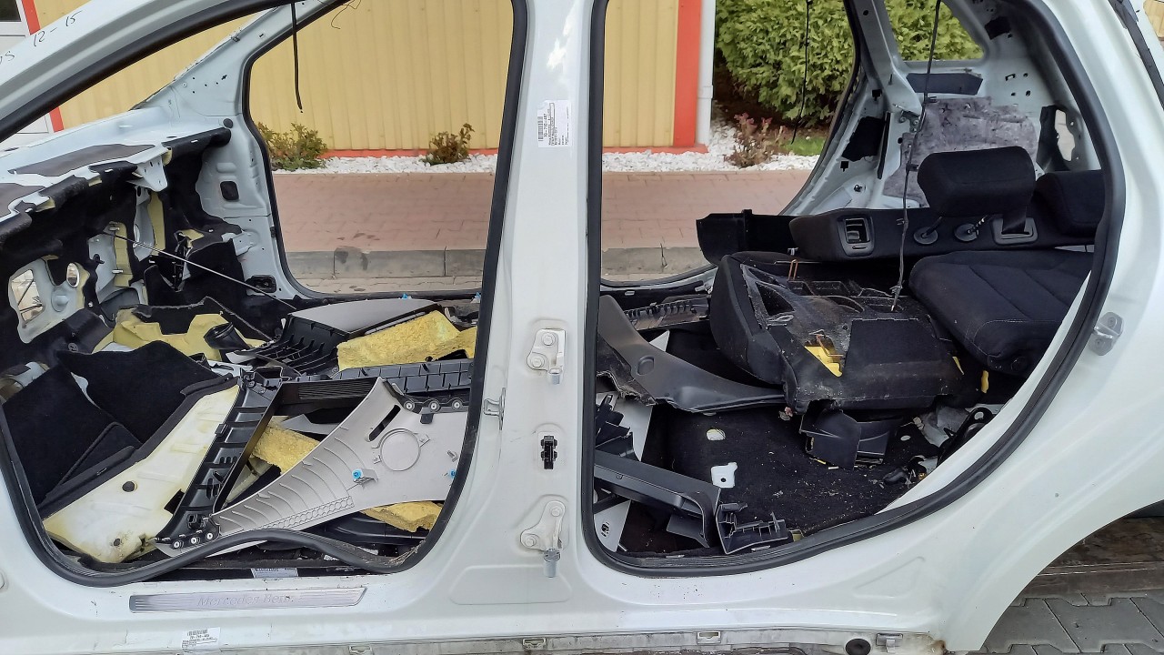 STALP MIJLOC STANGA MERCEDES B-CLASS B-CLASS - - (2011 2015)