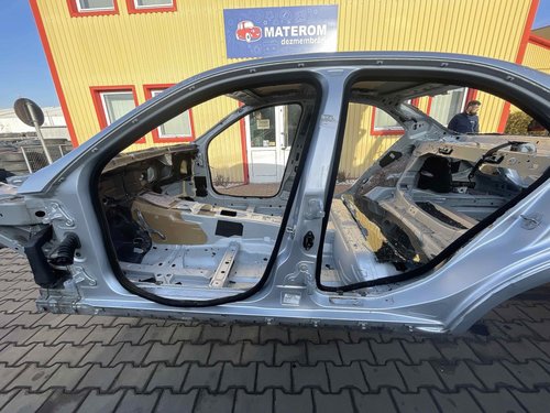 STALP MIJLOC STANGA MERCEDES C-CLASS C-CLASS - - (2007 2011)