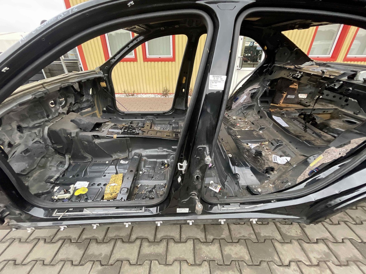 STALP MIJLOC STANGA MERCEDES E-CLASS E-CLASS - - (2013 2016)